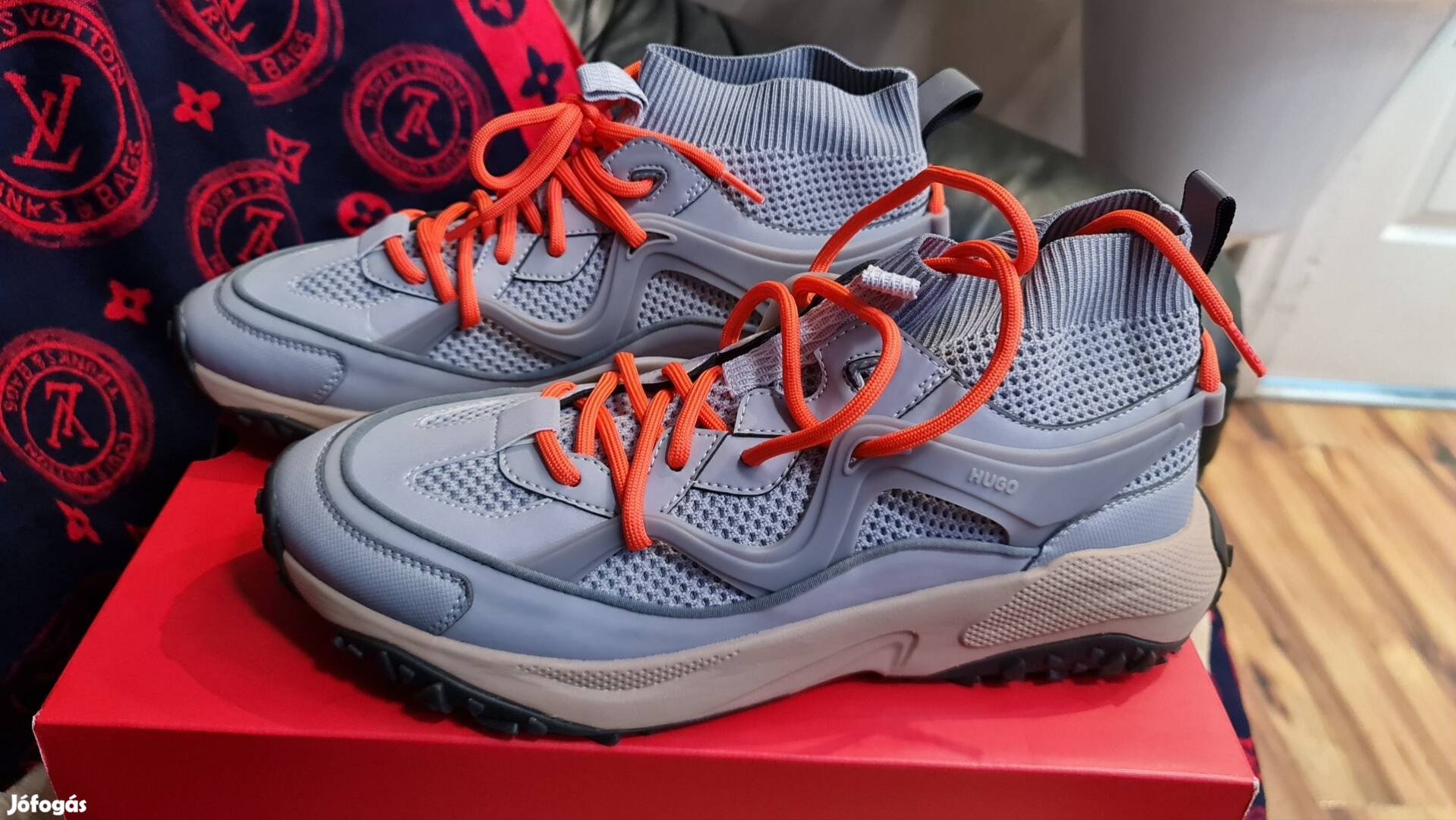Hugo Boss cipő Új 44 eladó!