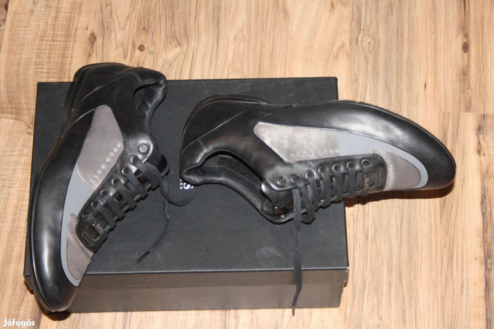 Hugo Boss eredeti férfi cipő 45ös! alkalmi cipő Ritka modell 31 cm bht