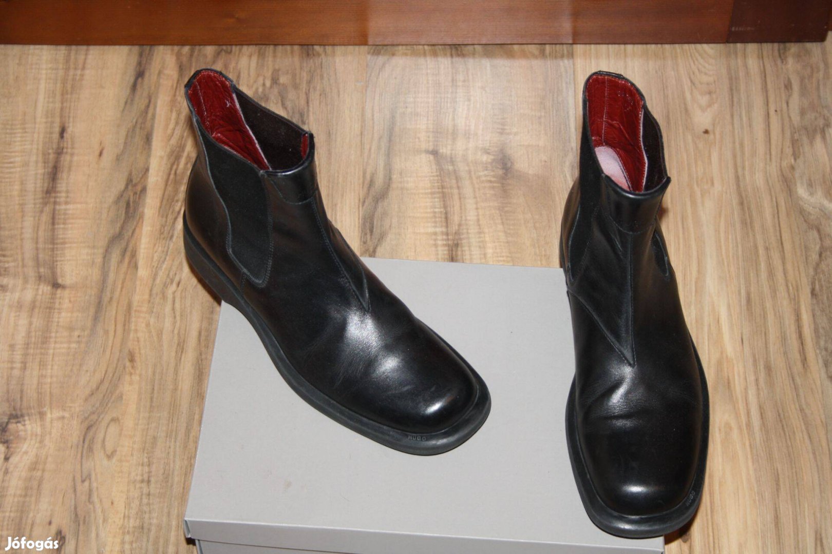 Hugo Boss férfi cipő eredeti 41 es - bőr-26,5 cm