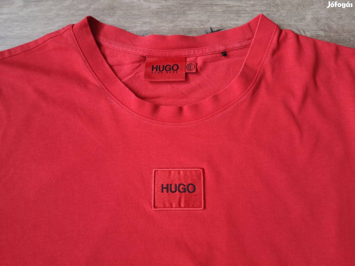 Hugo Boss póló M méretű