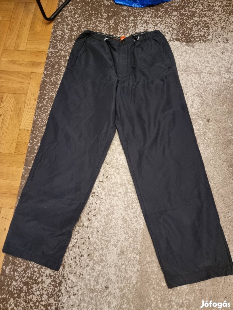 Hugo Boss turanadrag XL-Es 