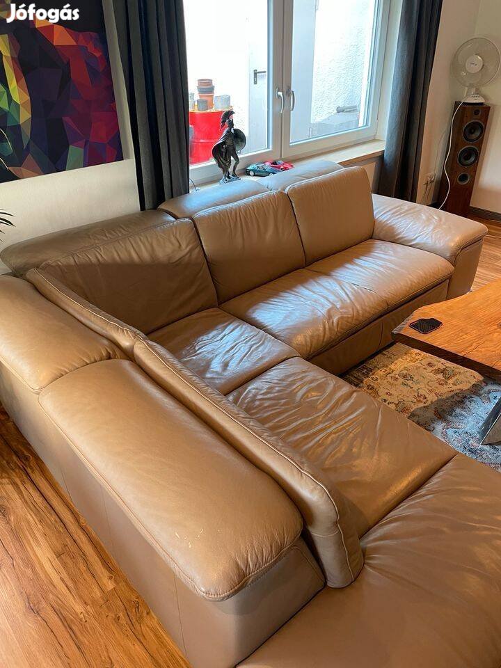 Hukla bőr sarokkanapé capuccino