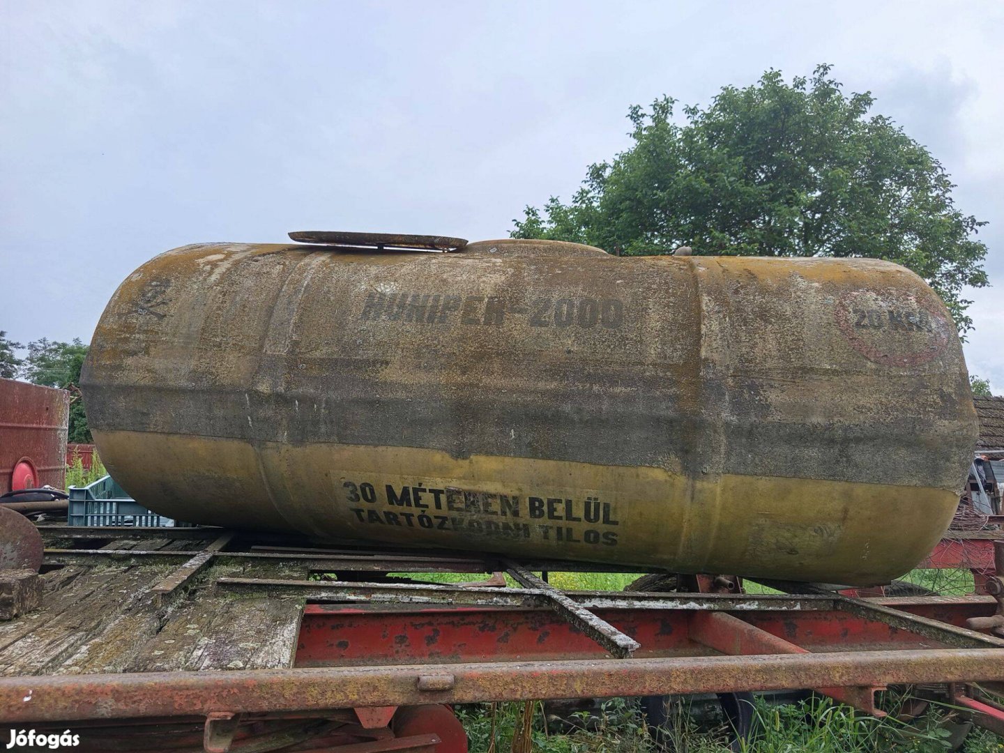 Huniper tartály 2000 liter