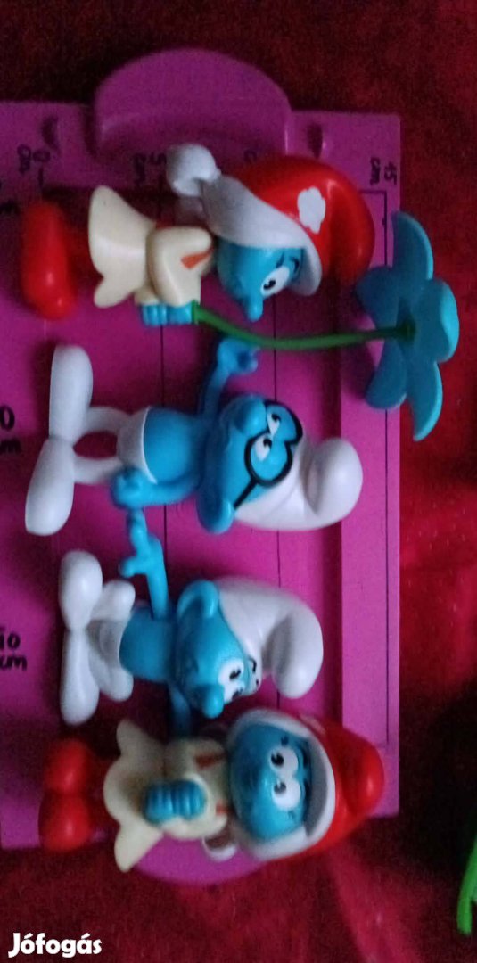 Hupikék törpikék figura gyűjtemény 4 darab együtt