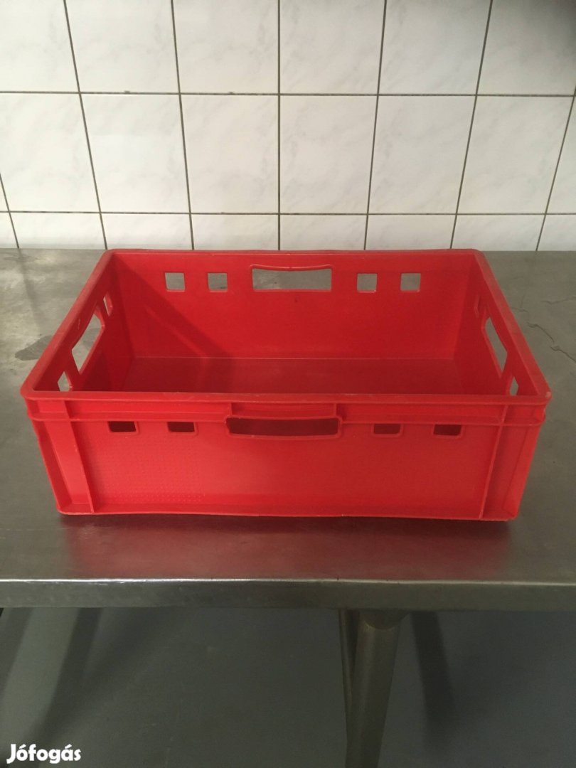 Húsos láda + eszközök