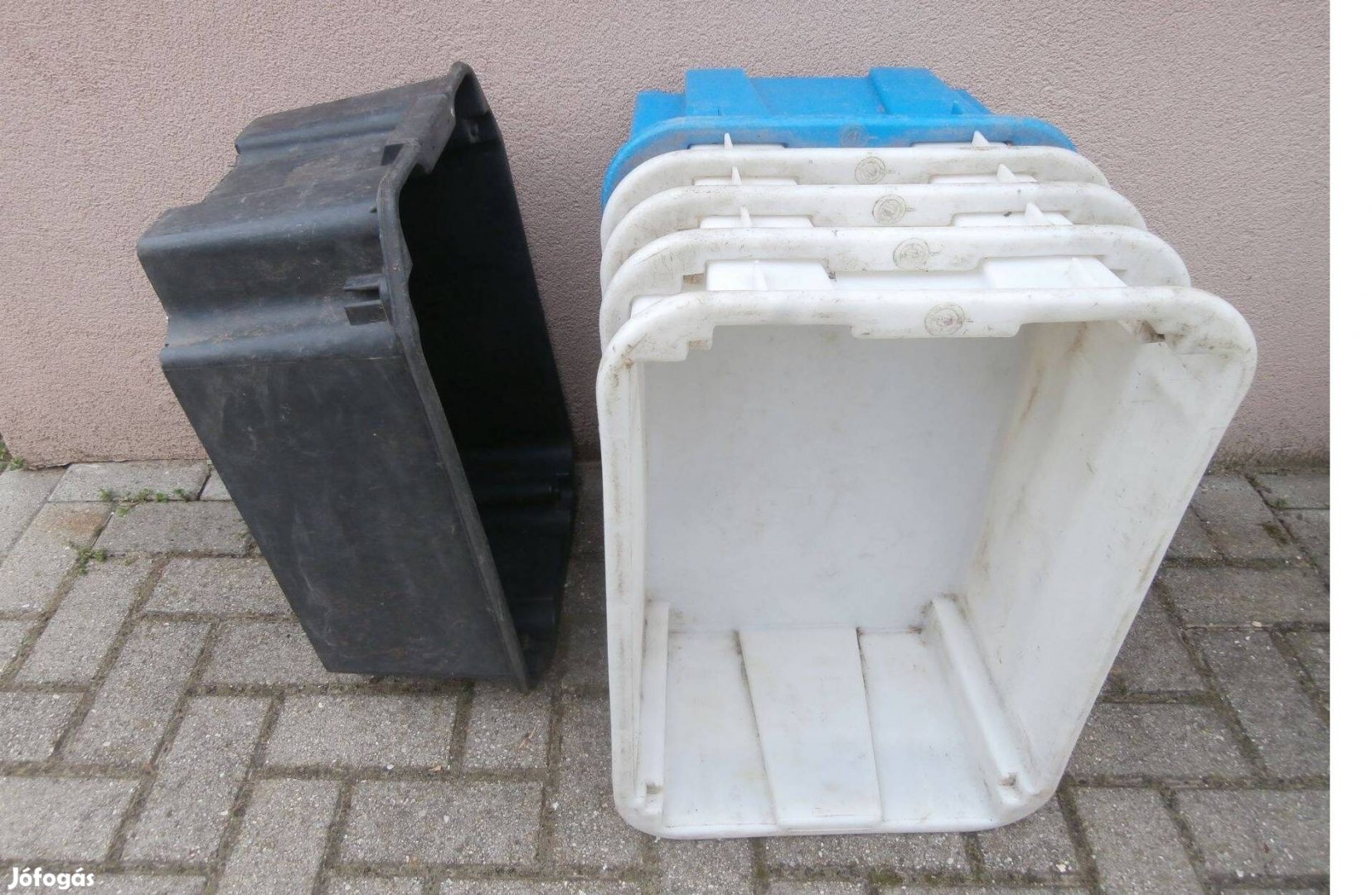 Húsosládák eladók