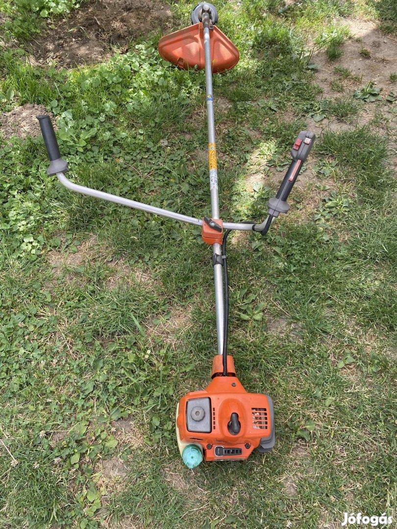 Husq... 325R ,2 ütemű 