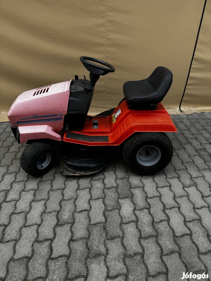 Husqarna LT 125 fűnyíró traktor