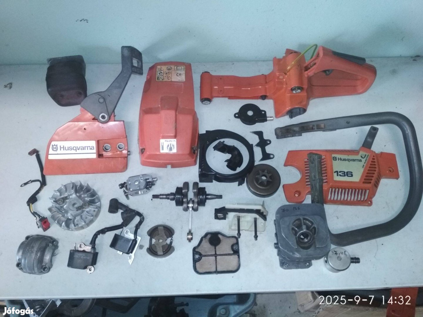 Husqvarna 136, 137 láncfűrész alkatrészek