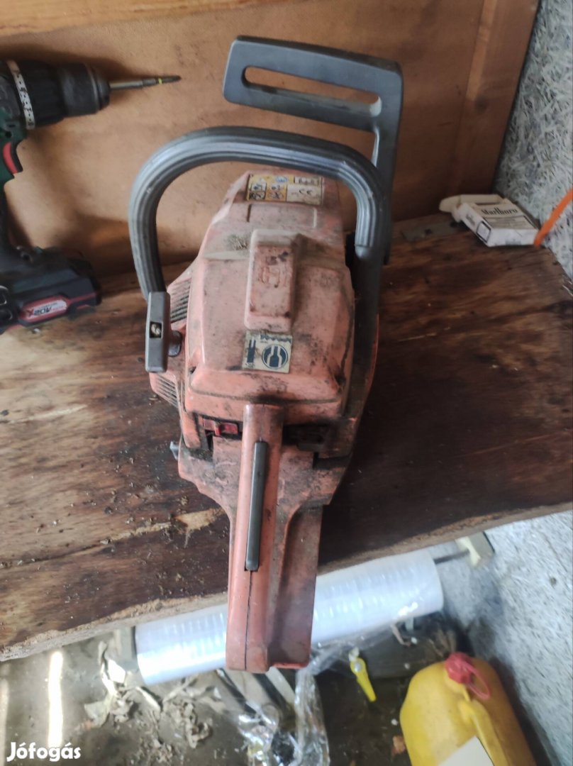 Husqvarna 136 láncfűrész 