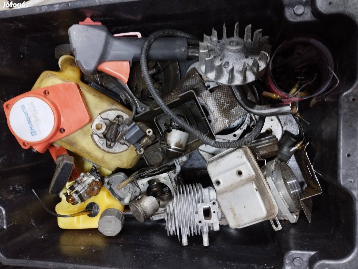 Husqvarna 143 R , 153 R  fűkasza alkatrészek 