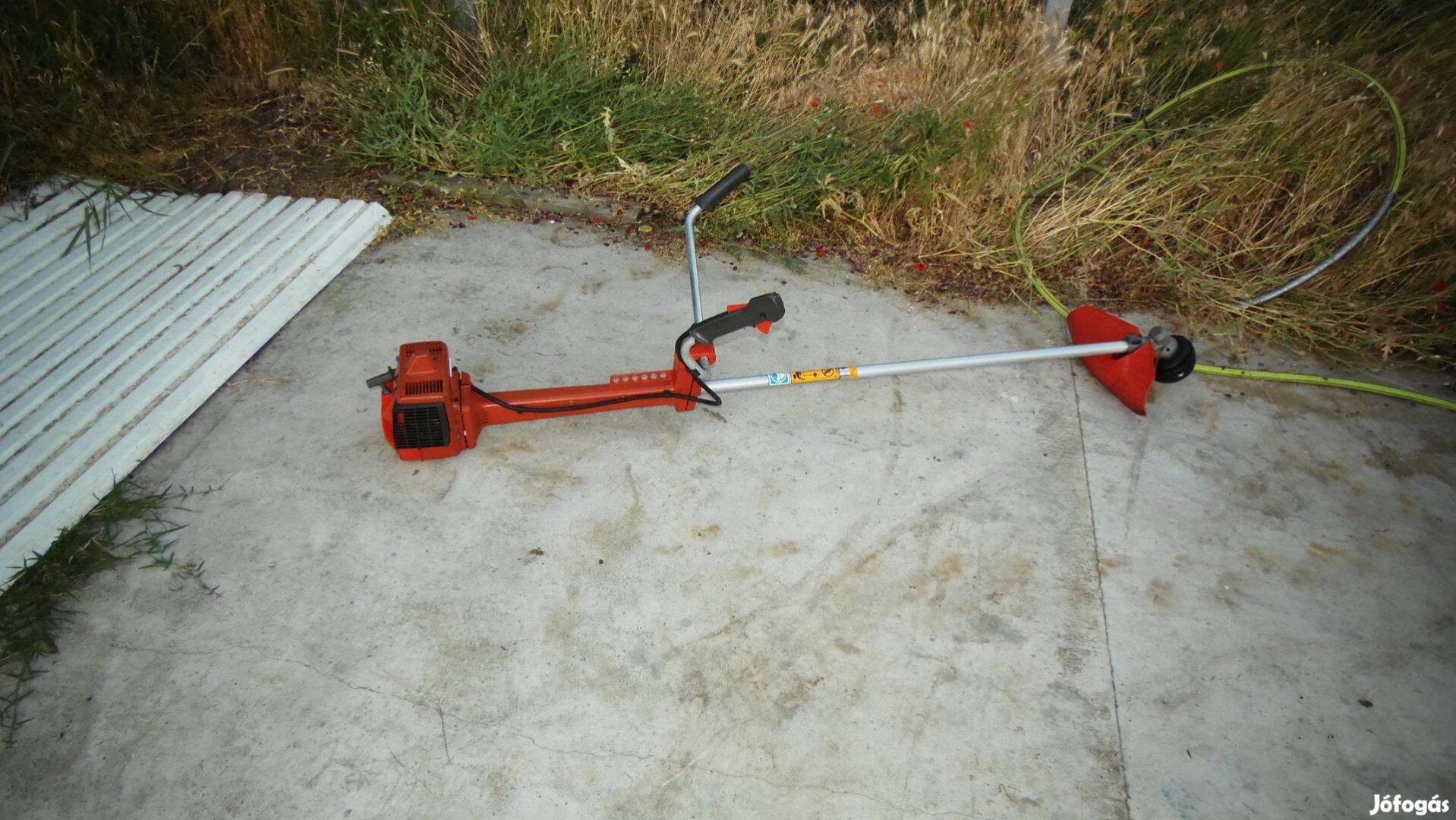 Husqvarna 235 R fűkasza (szervizelt, késes, damilos)