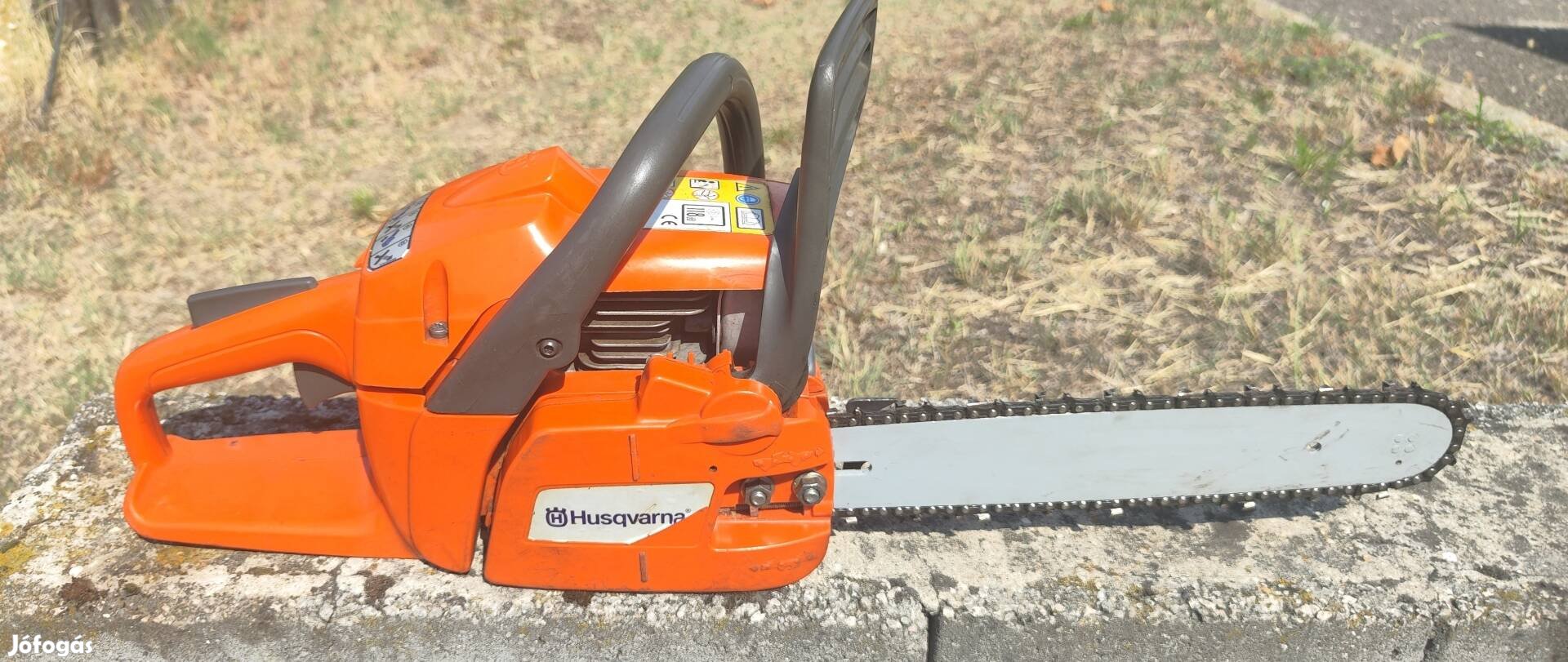 Husqvarna 235 X-torq használt szép állapotú láncfűrész