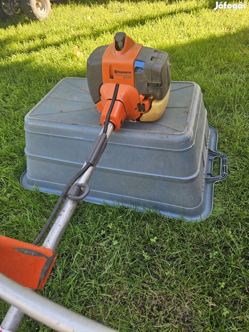 Husqvarna 335r fűkasza.