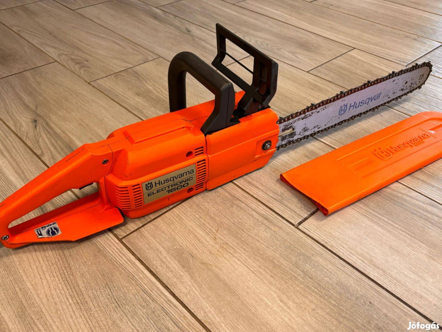 Husqvarna Electric 1600 Elektromos láncfűrész fűrész
