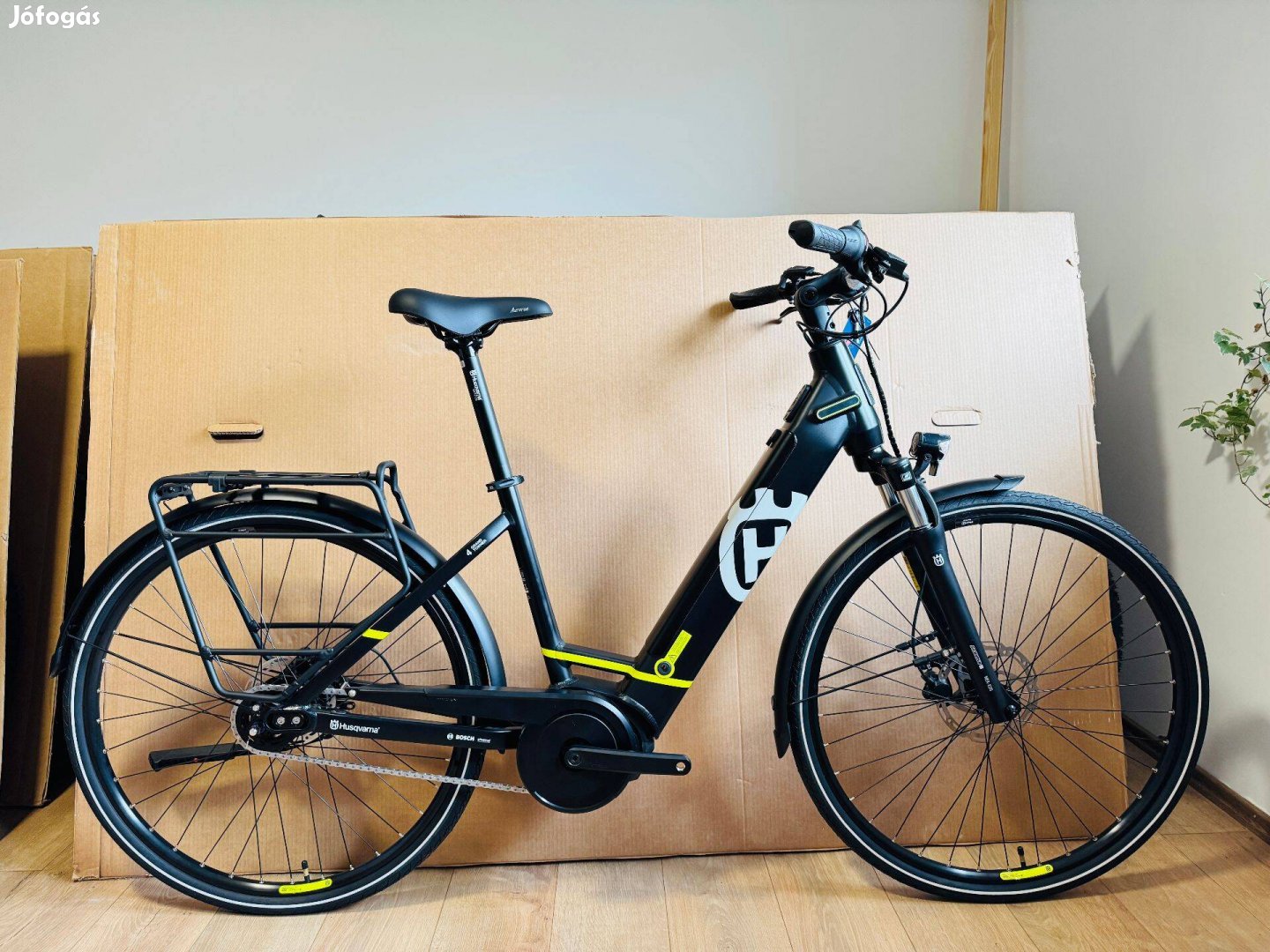 Husqvarna Grand Towner 4 M trekking ebike Bosch Smart System
