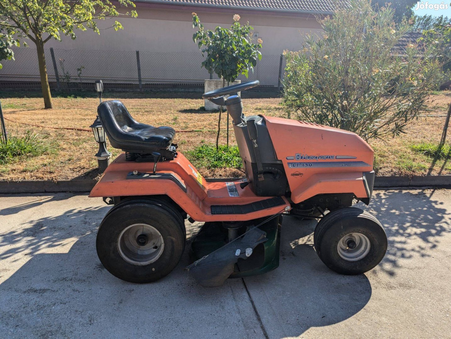 Husqvarna LT130 fűnyírótraktor