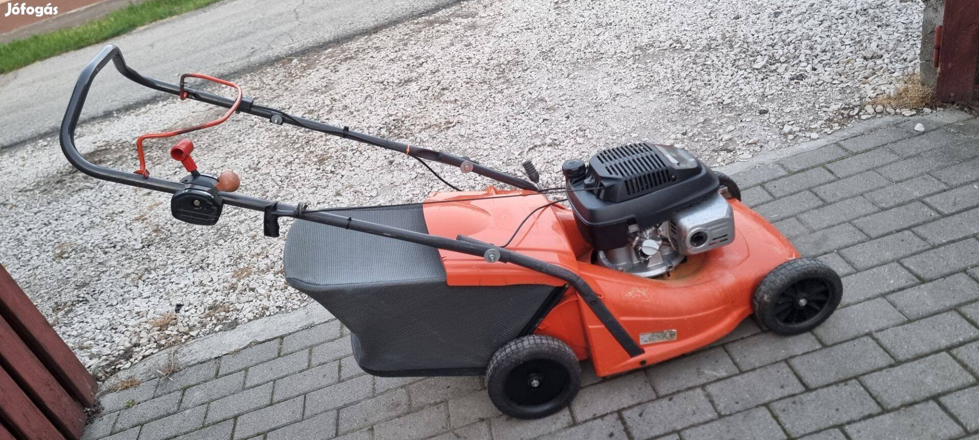 Husqvarna Royal 49 SC Honda motoros benzines fűnyíró 48cm