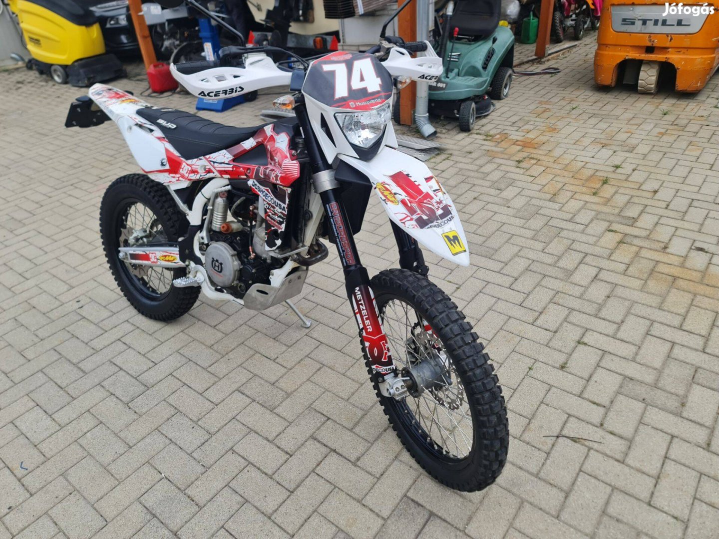 Husqvarna TE450i enduro motor