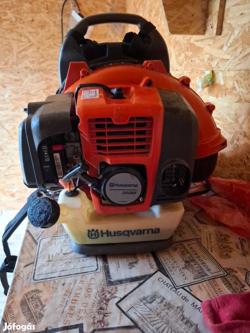 Husqvarna háti lombfúvó