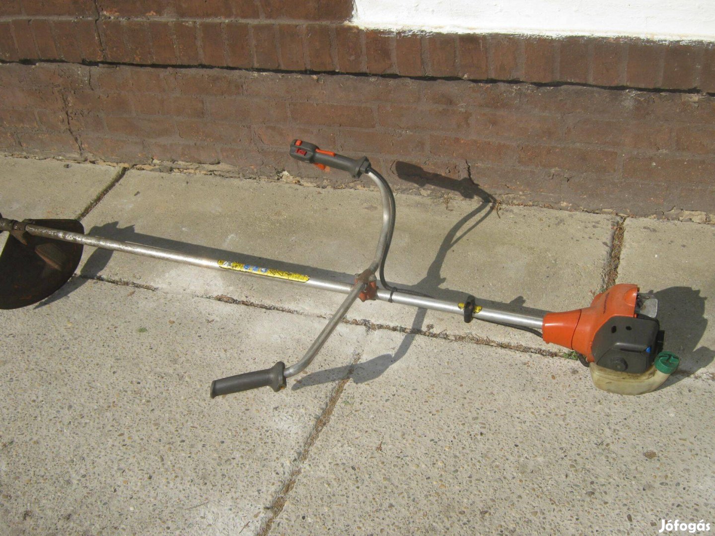 Husqvarna kétkaros benzines fűkasza