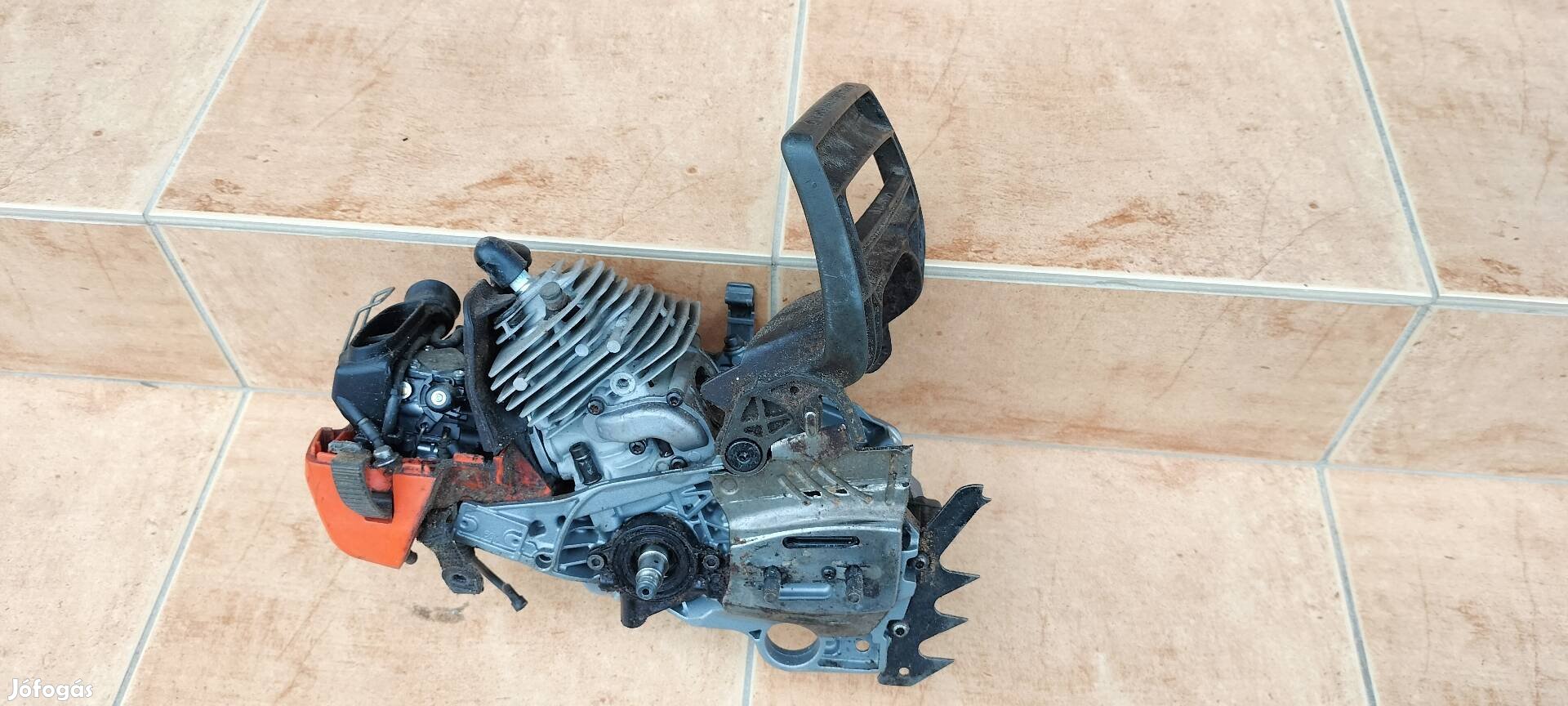 Husqvarna láncfűrész 