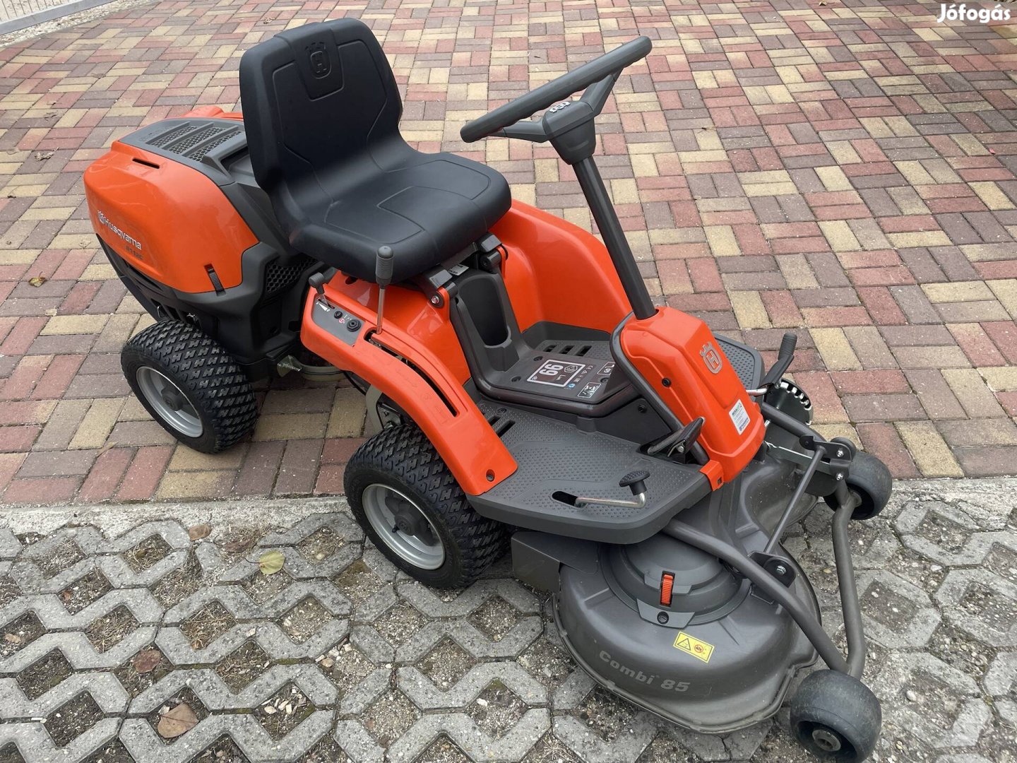 Husqvarna r112c Rider fűnyíró traktor 