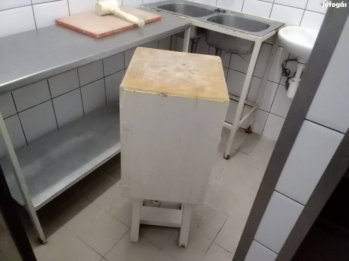 Hústőke keményfából