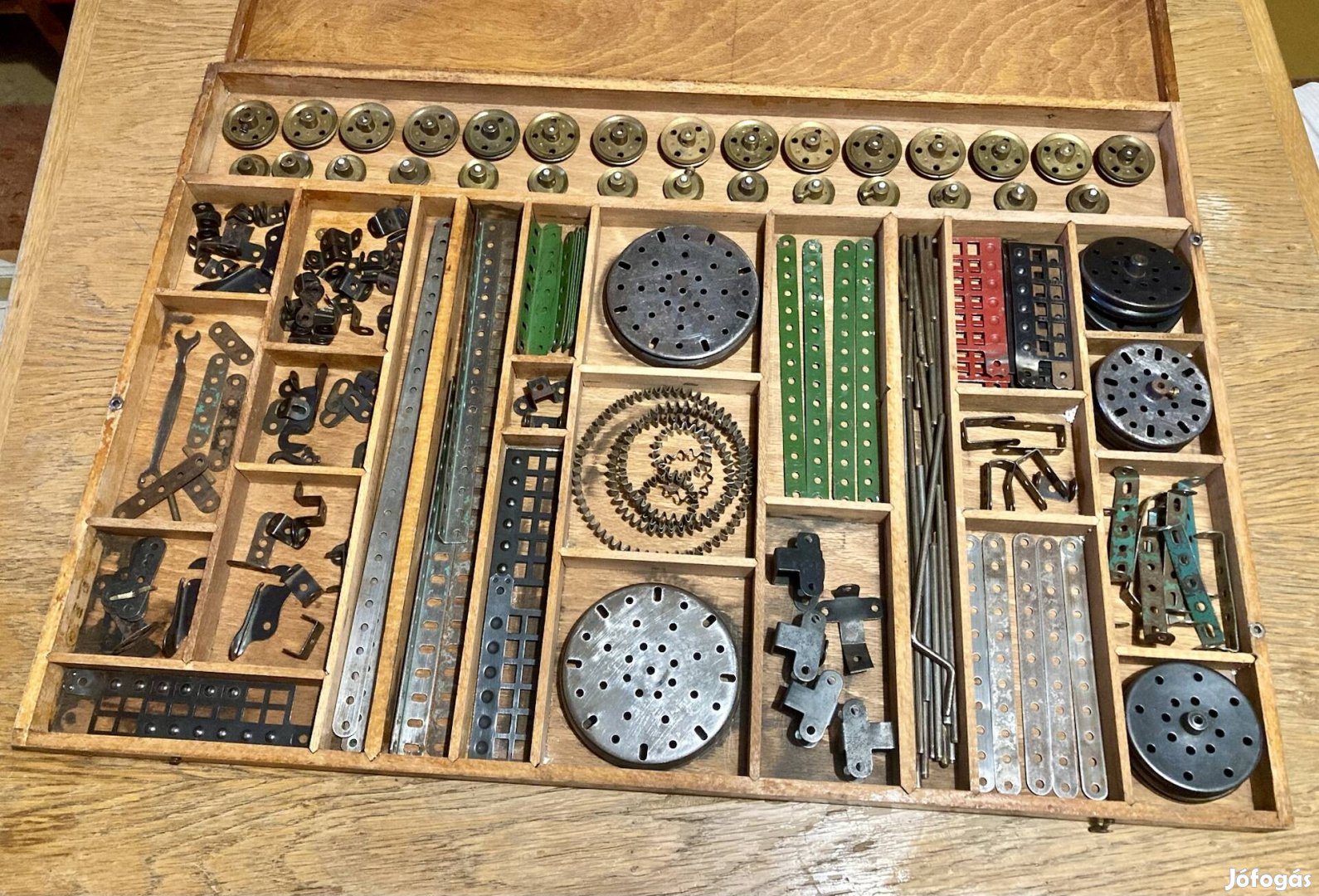 Húsvéti ajándék ötlet! Mrklin Nr. 4. antik fémépítő óriás