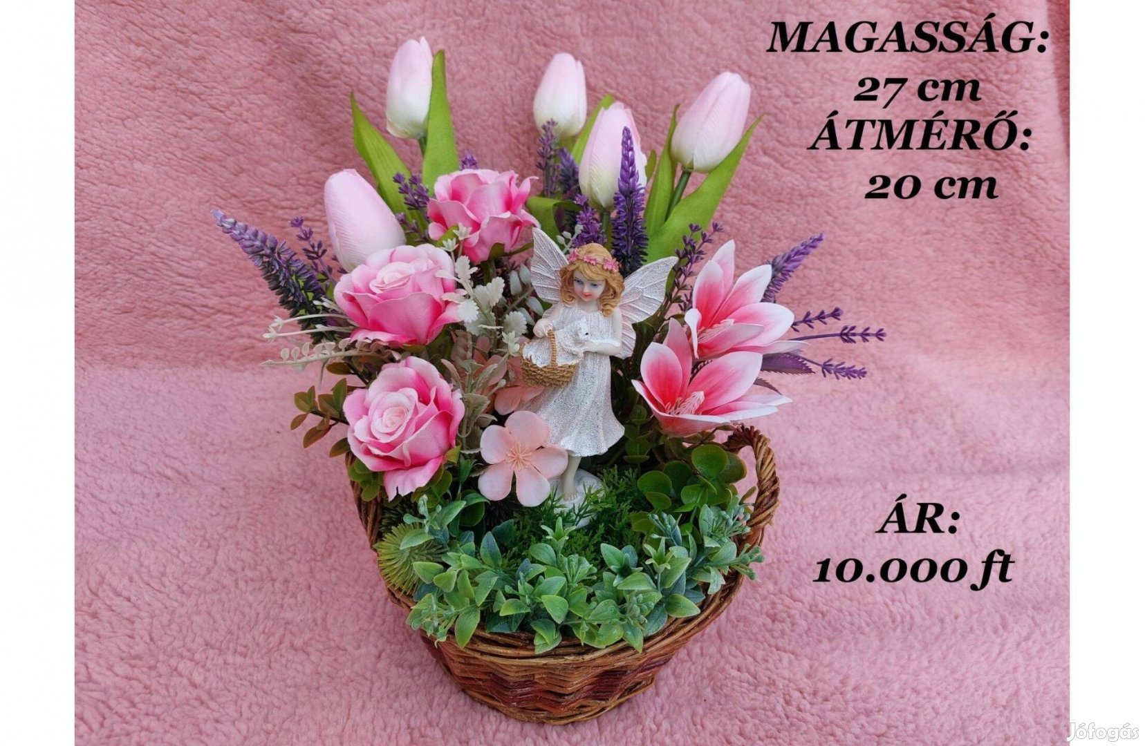 Húsvéti kosárdísz. Szép tündér figurával, kezében cica