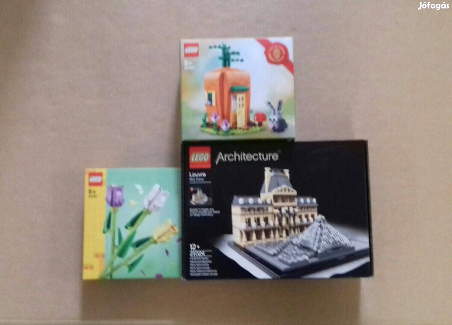Húsvétra: bontatlan LEGO Architecture 21024 Louvre + 40449 + 40461 Fox