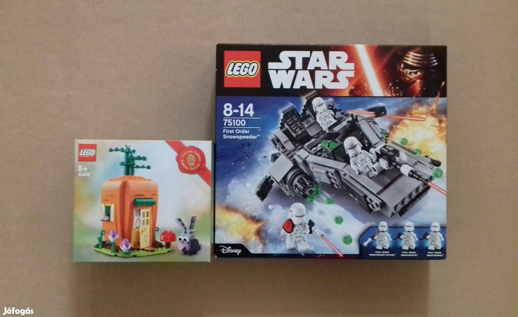 Húsvétra: bontatlan Star Wars LEGO 75100 Hósikló + 40449 Répaház Foxár