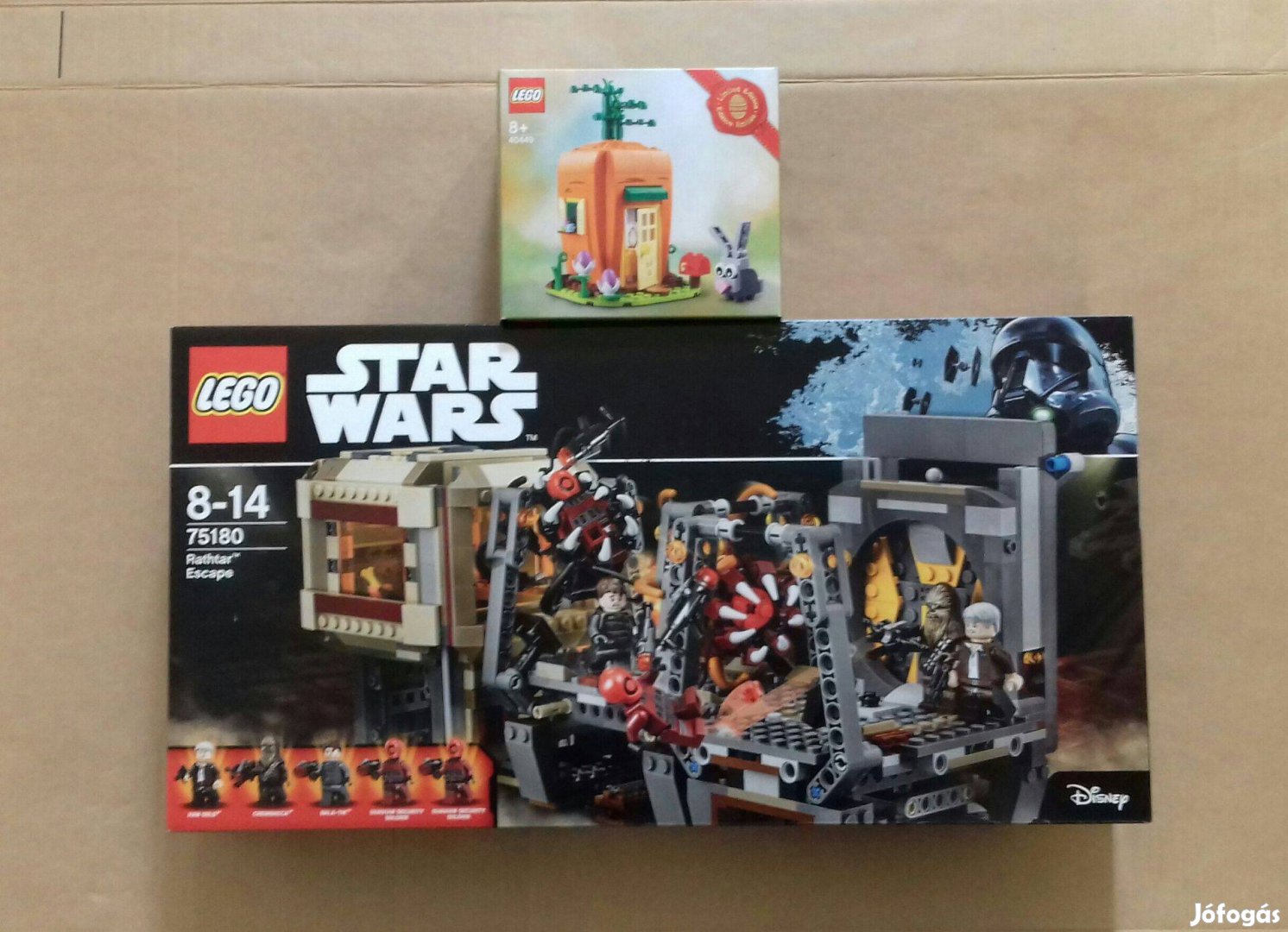 Húsvétra: bontatlan Star Wars LEGO 75180 Rathtarok + 40449 Répaház Fox