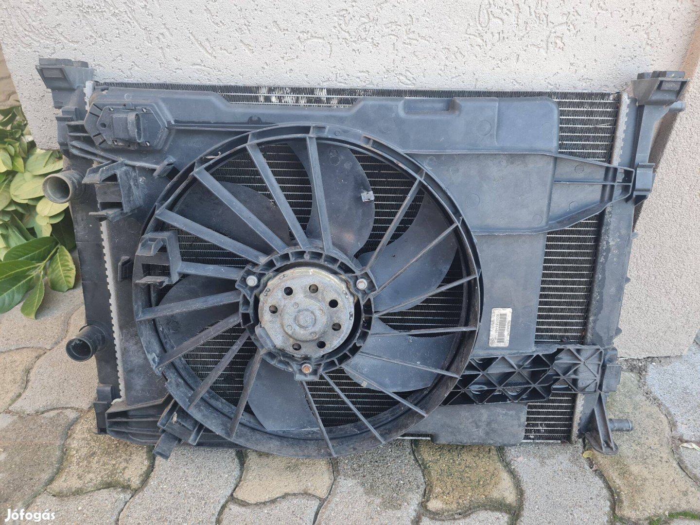 Hűtő radiátor motorral Renault Scenic