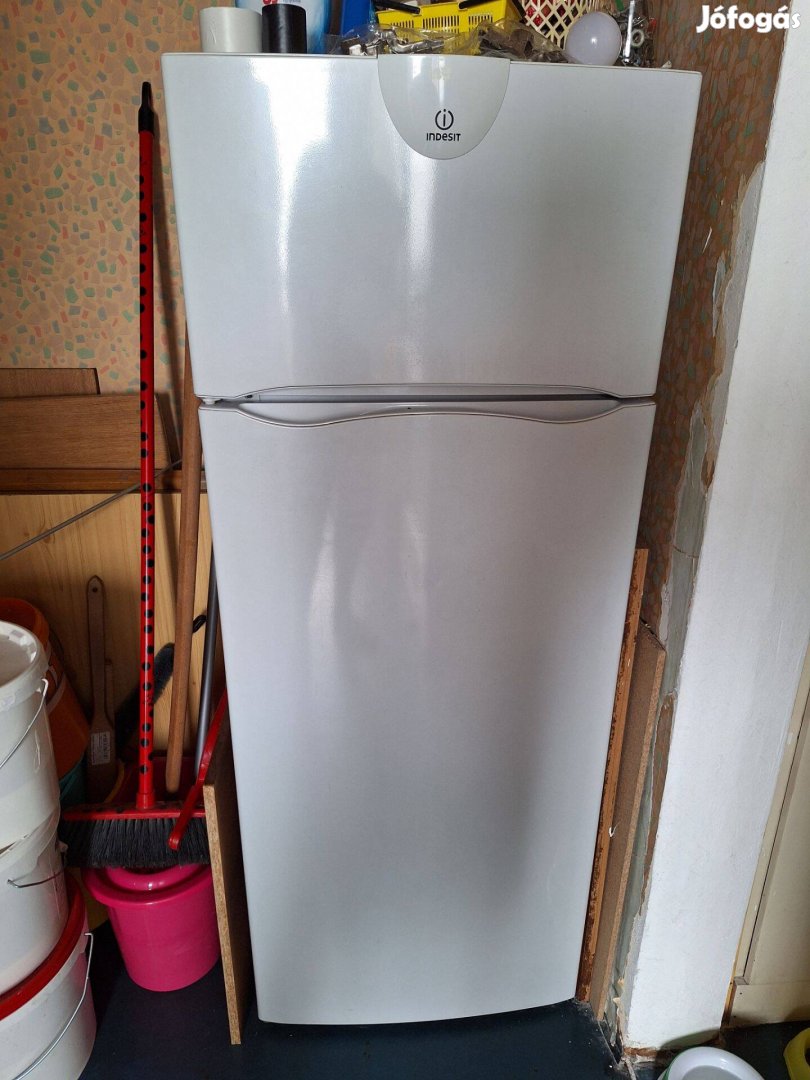 Hűtő szekrény