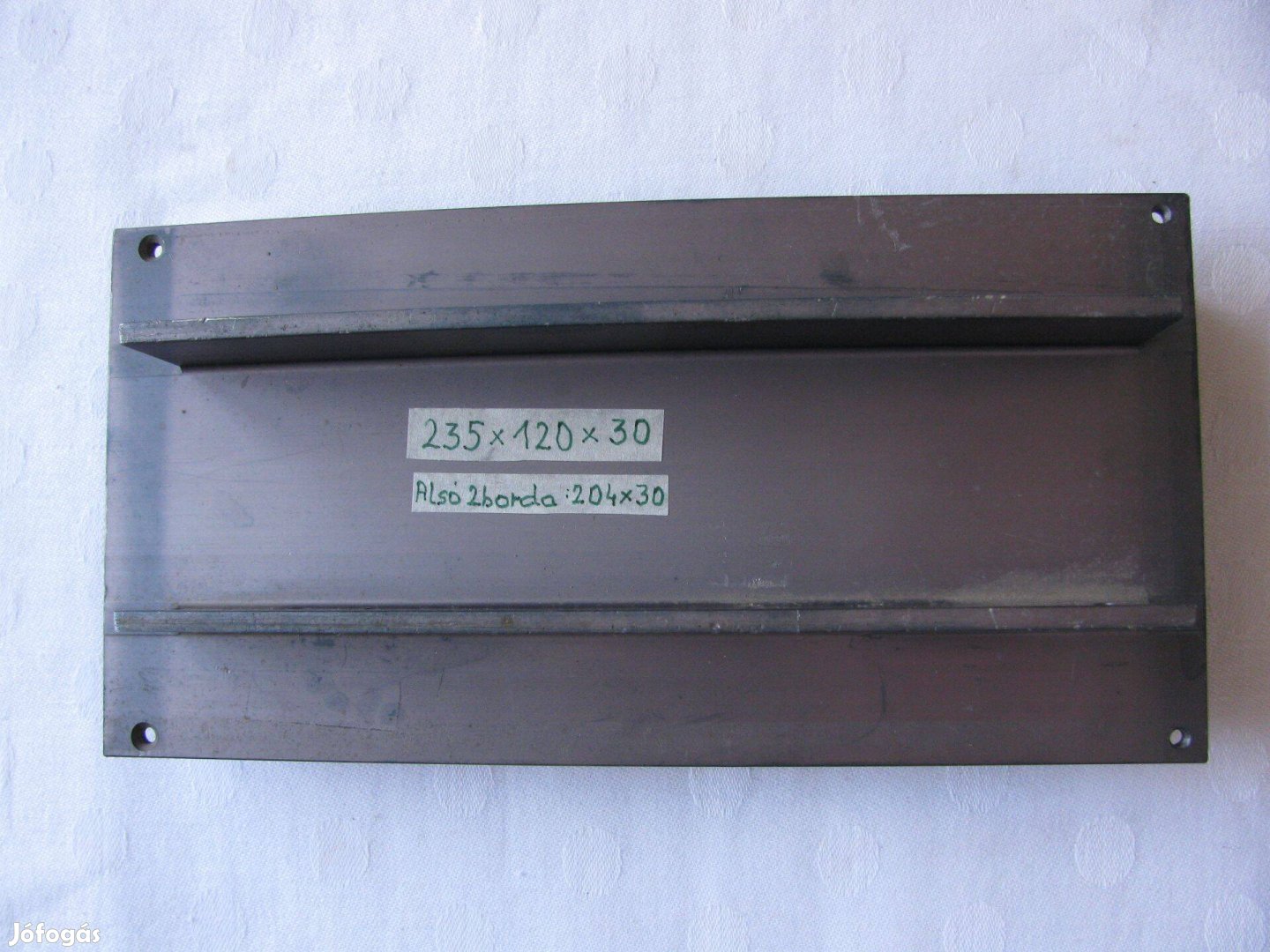 Hűtőborda 235x120x30 mm