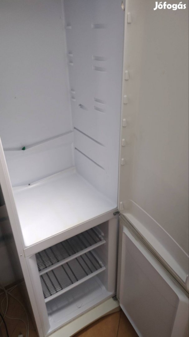 Hűtőgép Hűtőszekrény Indesit XXL