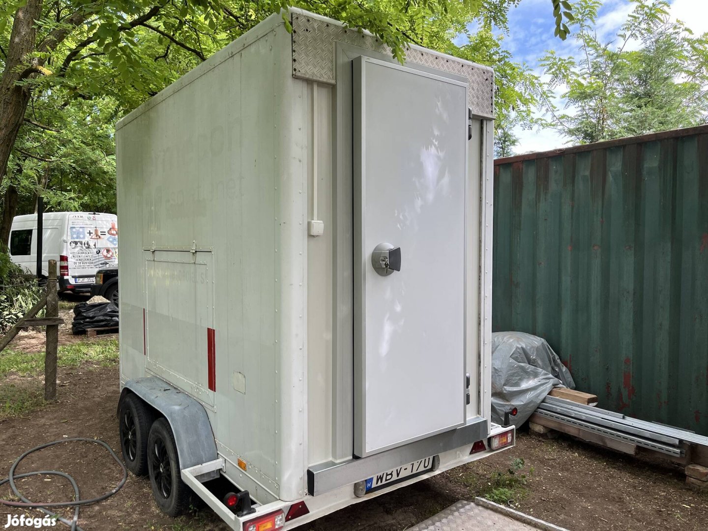 Hűtőkocsi utánfutó, klíma nélkül