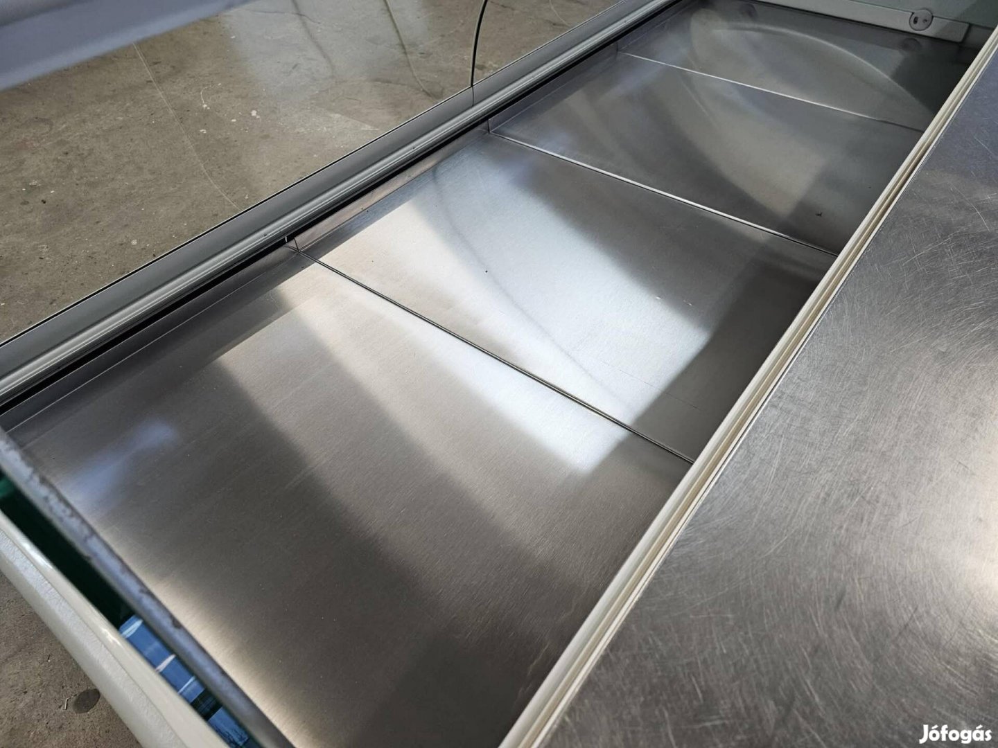 Hűtőpult hűtővitrin