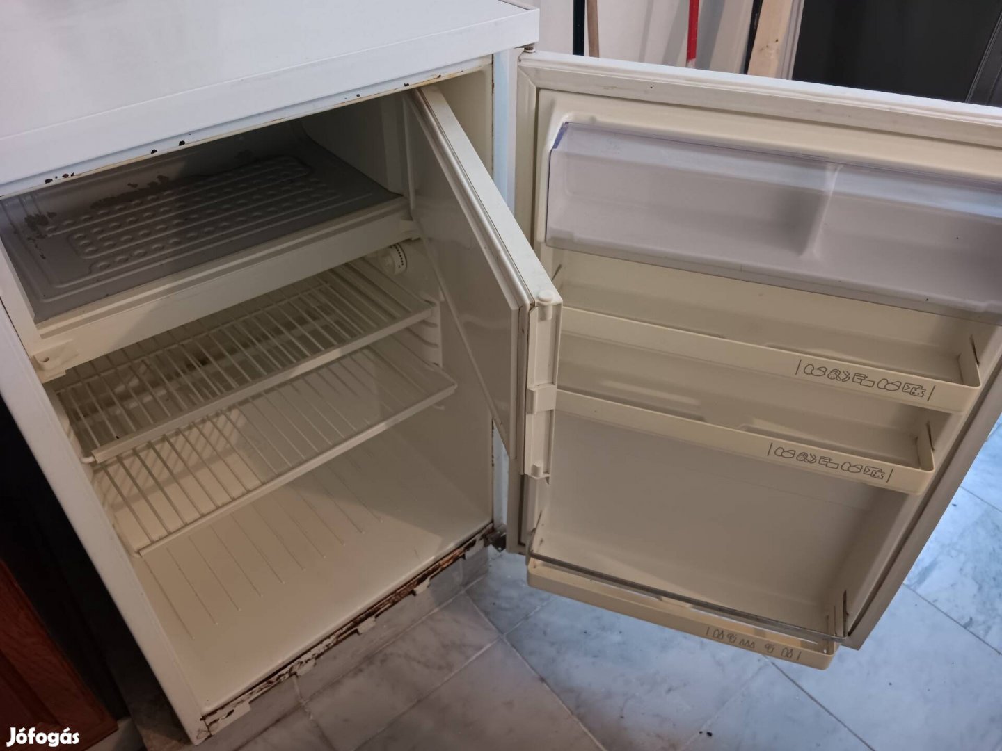 Hűtőszektények eladók 4 db