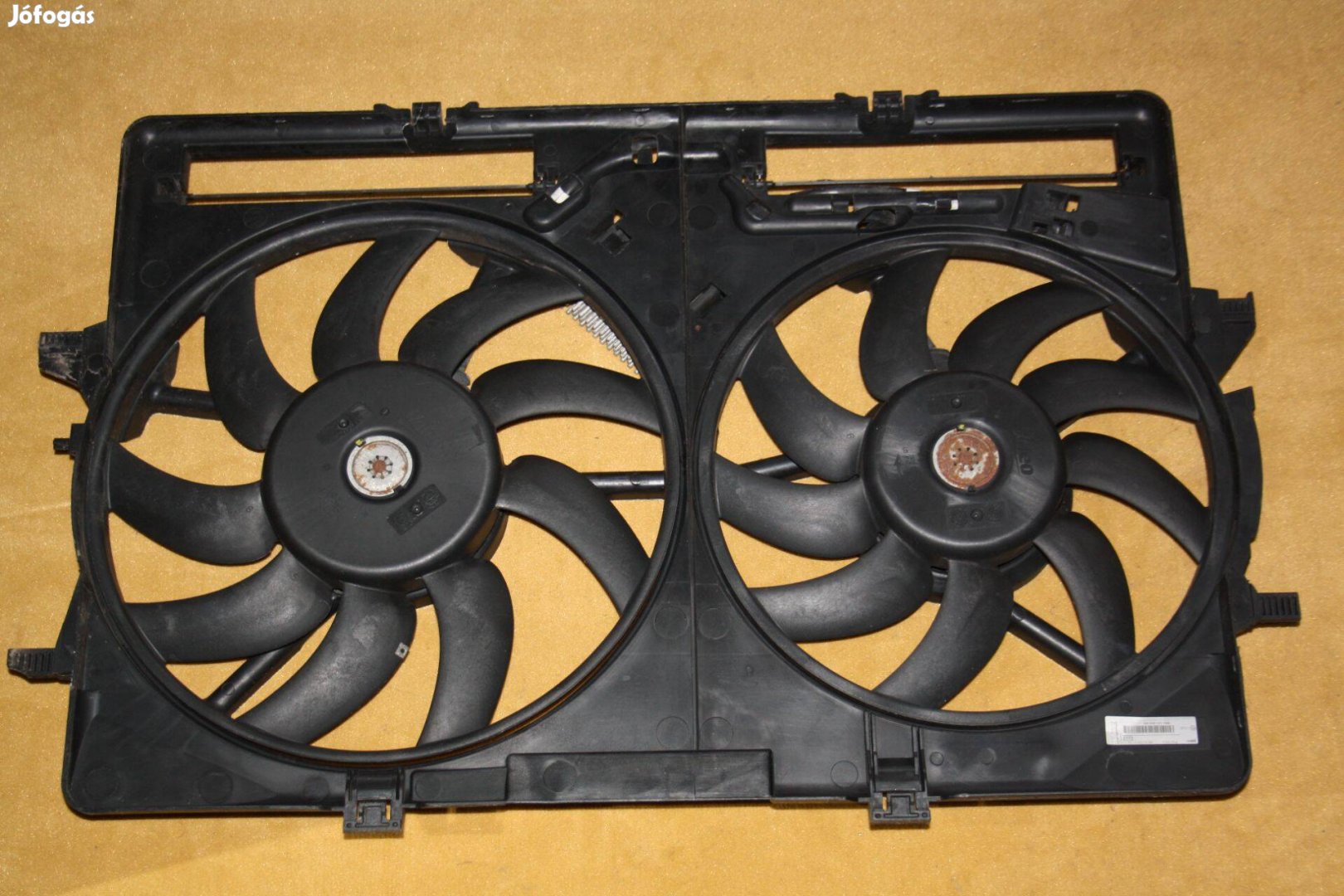 Hűtőventillátor AUDI A4 A5 Q5 A6 A7 8K0959501G 8K0121003Ad A