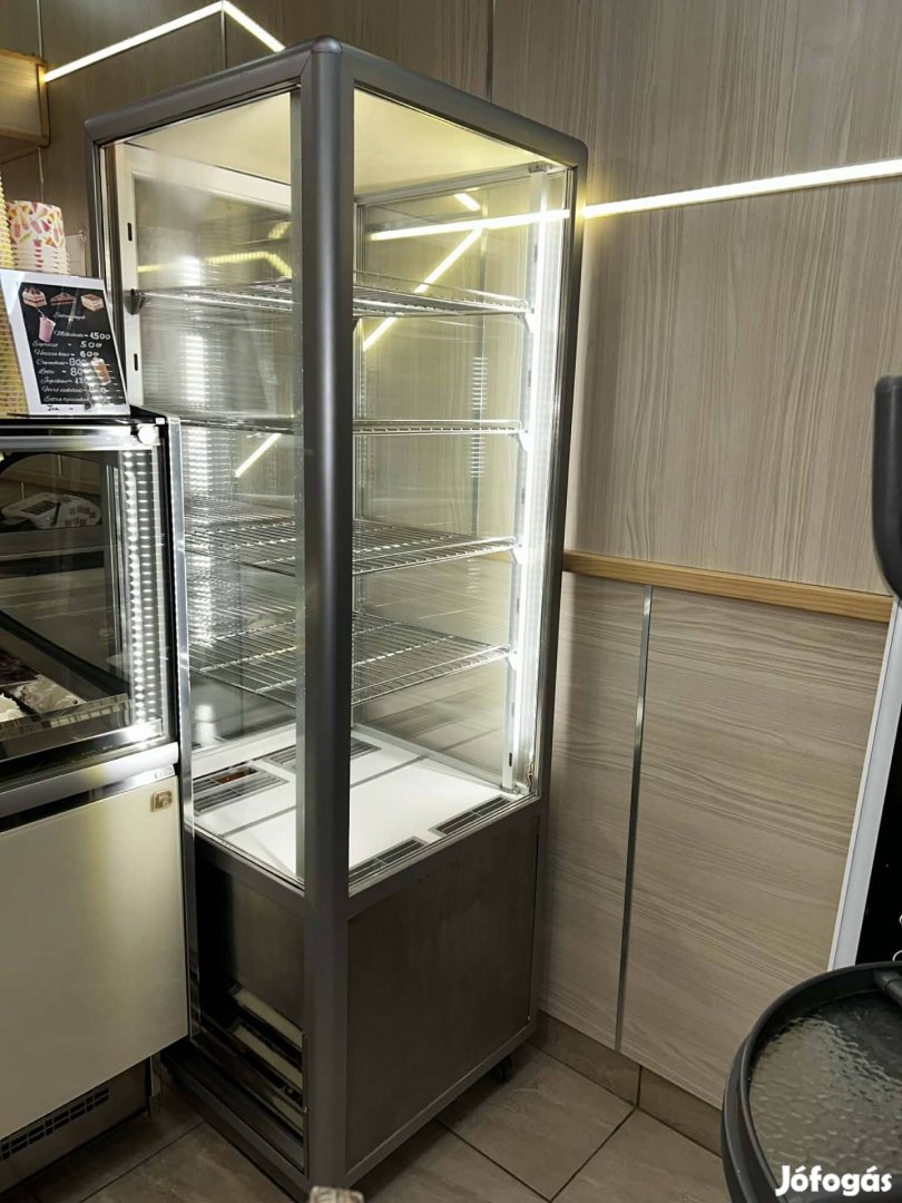 Hűtővitrinsütemény hűtő