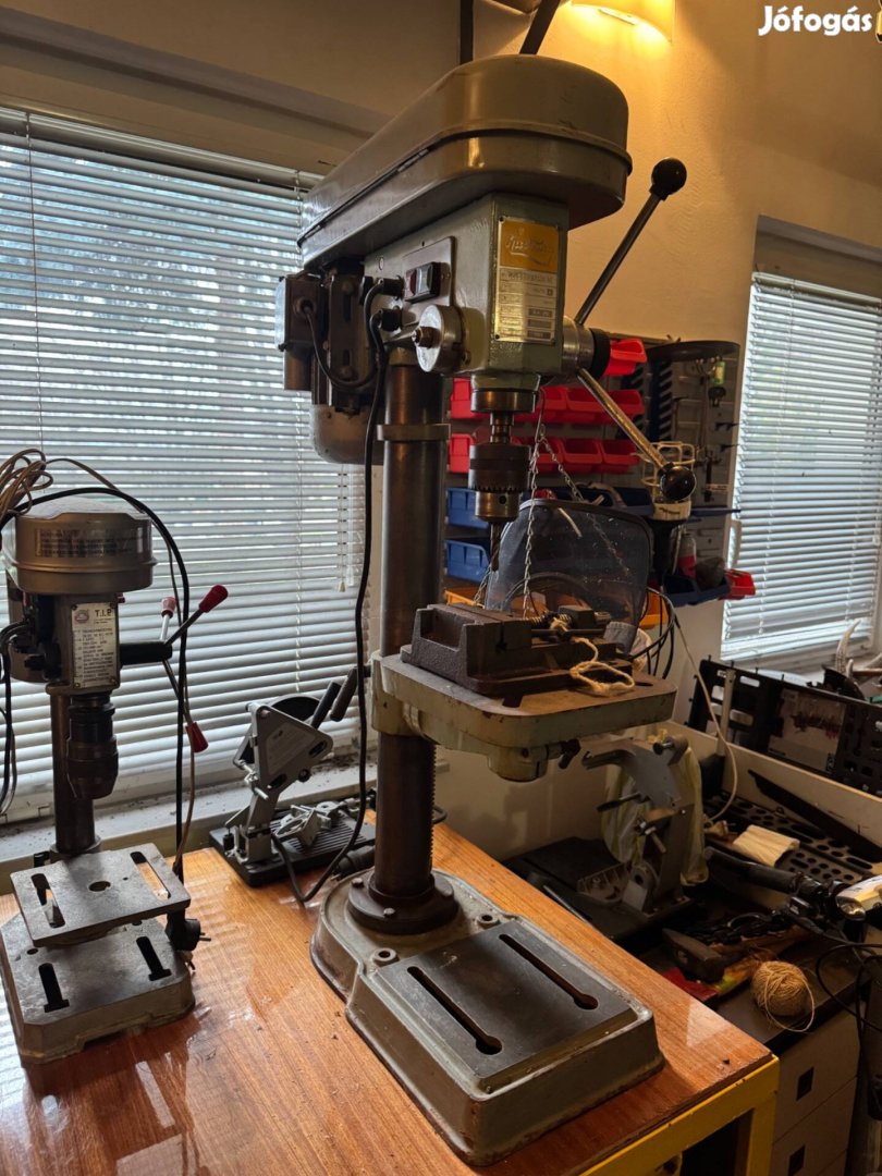 Huvema asztali oszlopos fúrógép
