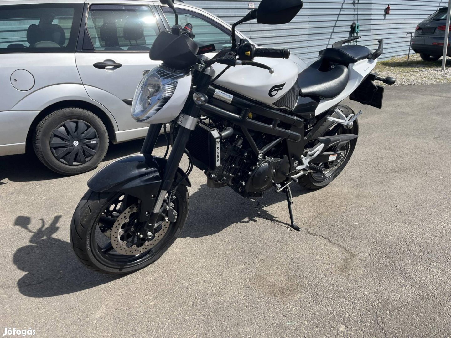 Hyosung GT 650