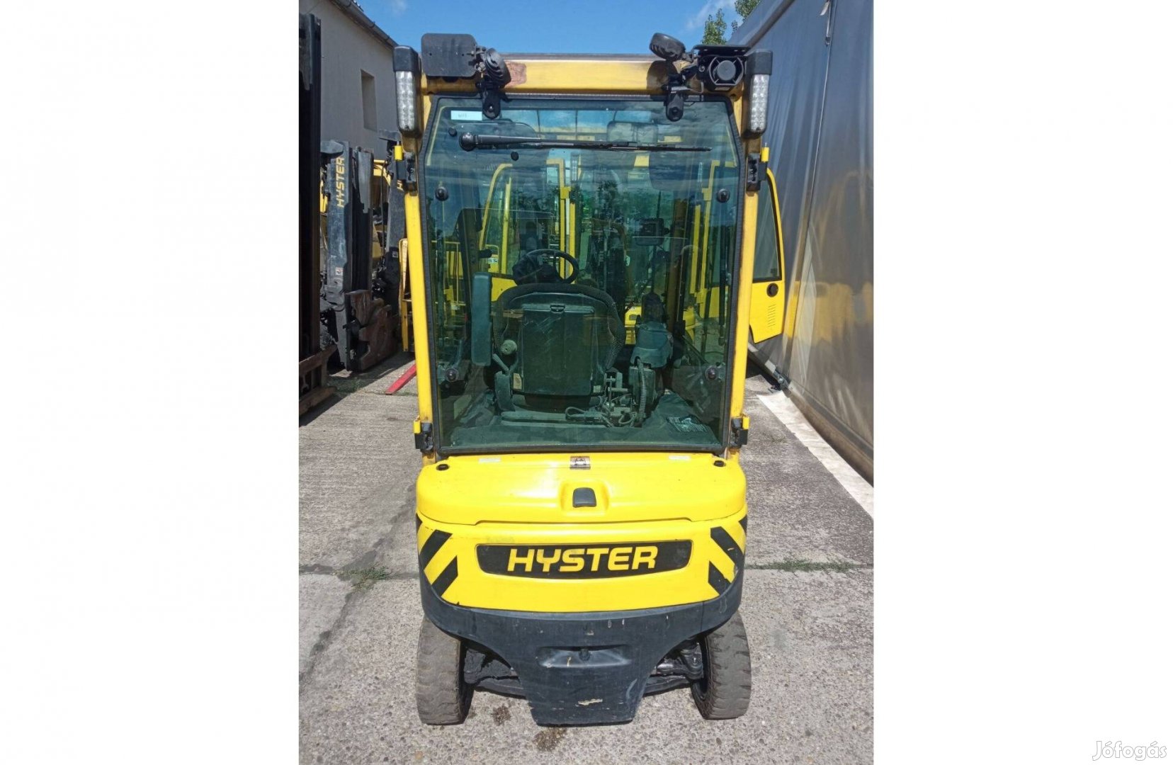 Hyster J 1.8 XN elektromos négytámaszú homlokvillás targonca - K 4057