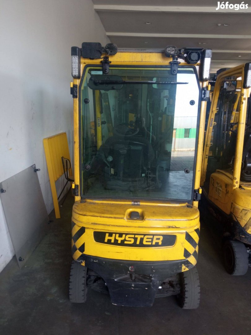 Hyster J 1.8 XN elektromos négytámaszú homlokvillás targonca - K 4059