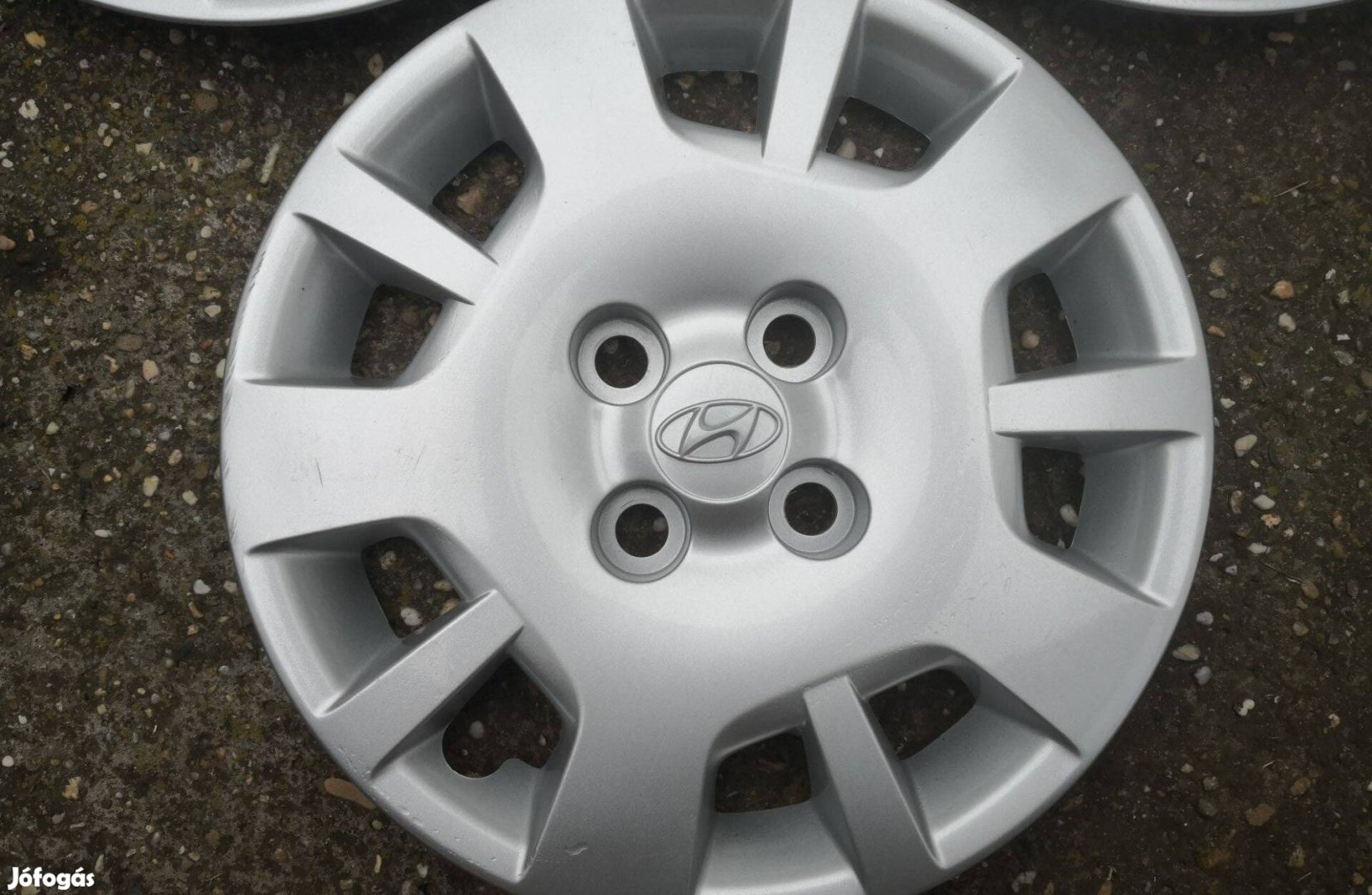 Hyundai 14-es gyári dísztárcsa 3db