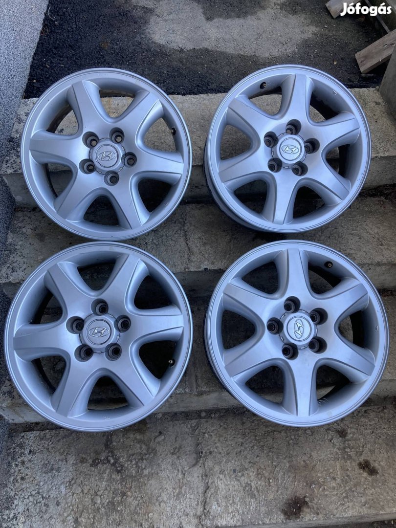 Hyundai 16 col 5x114,3 gyári alufelni