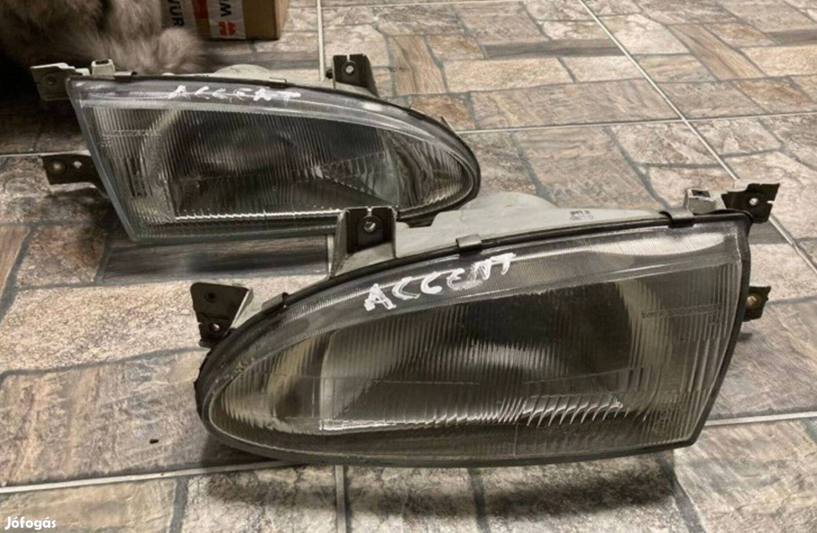 Hyundai Accent fényszóró pár