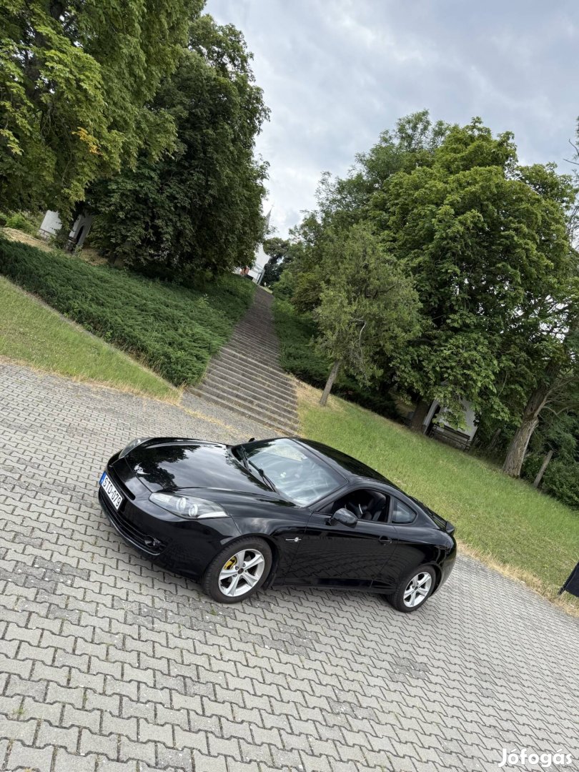 Hyundai Coupe
